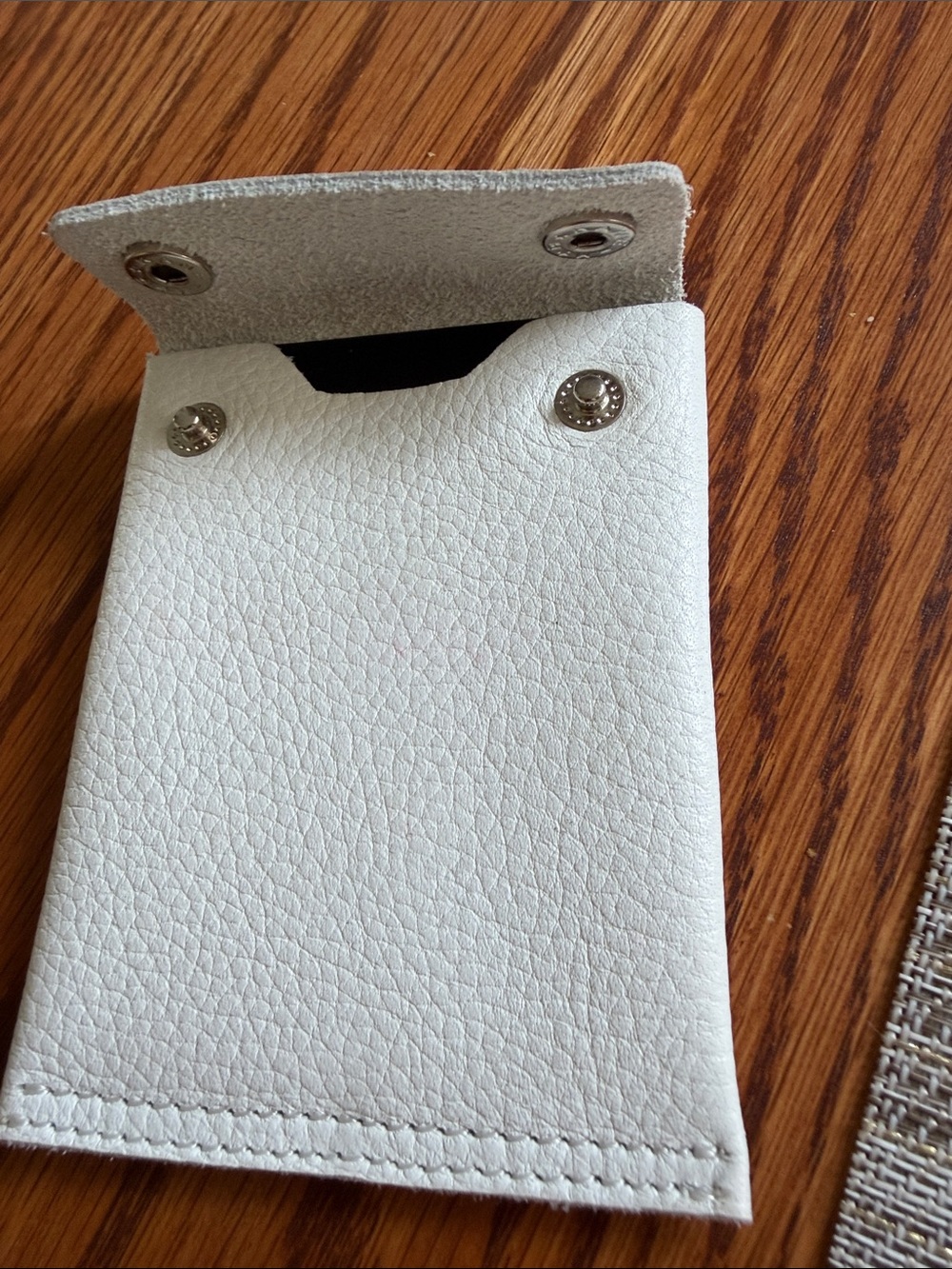 latico White Pebbled Leather Snap Pouch - Picture 4 of 5